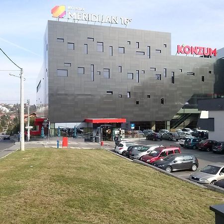 Apartments Garden Загреб Екстериор снимка