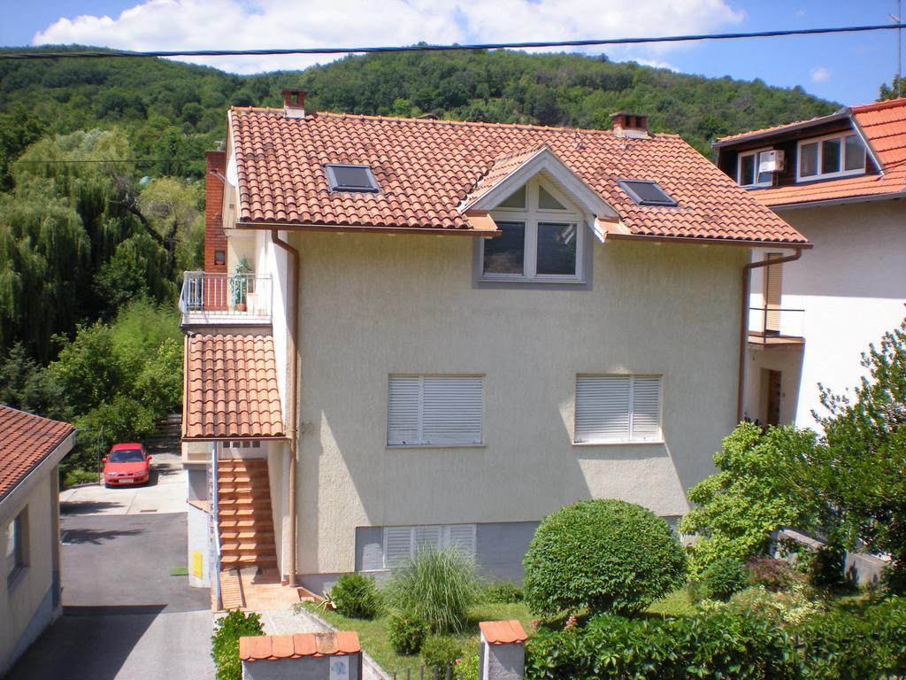 Apartments Garden Загреб Стая снимка