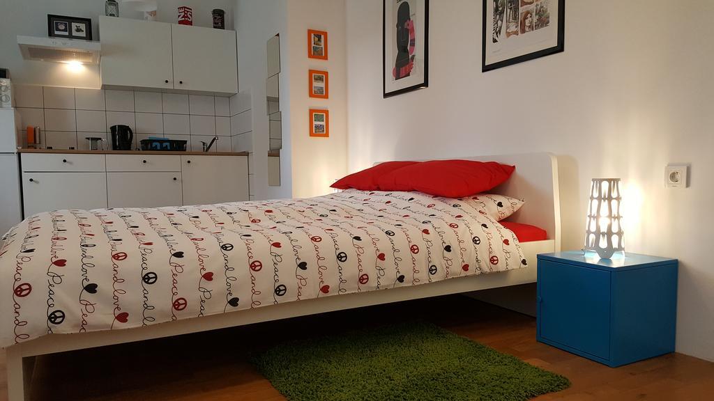 Apartments Garden Загреб Екстериор снимка
