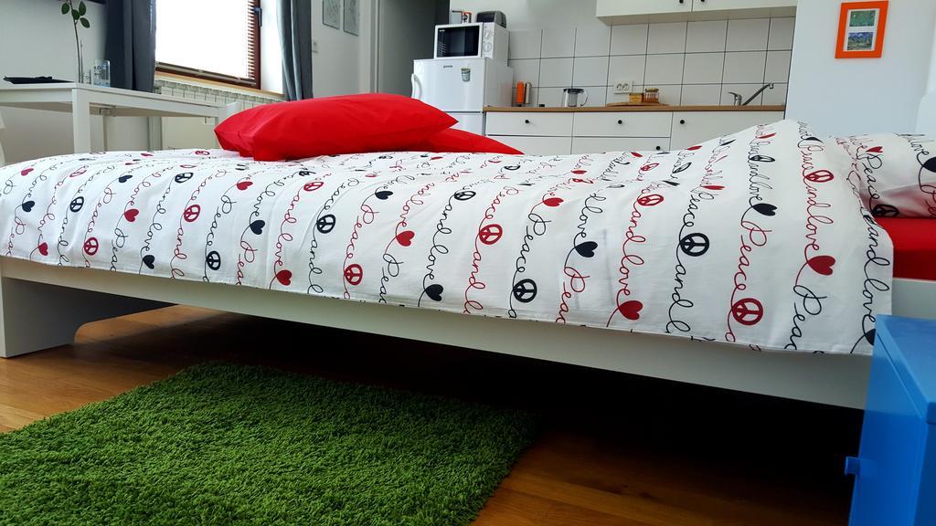 Apartments Garden Загреб Екстериор снимка