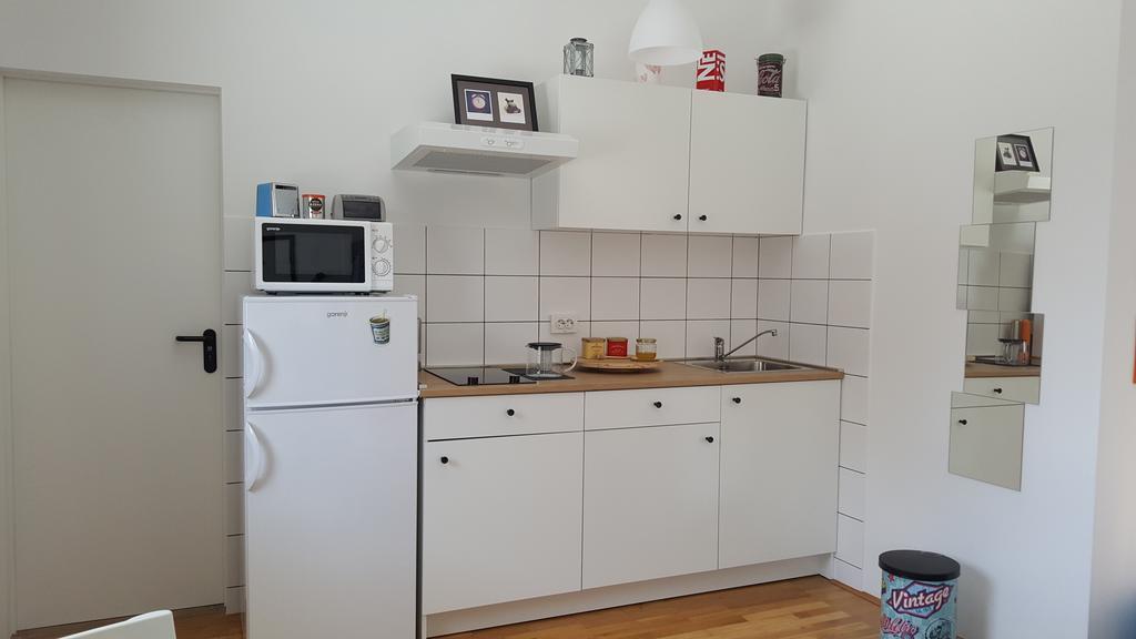 Apartments Garden Загреб Екстериор снимка