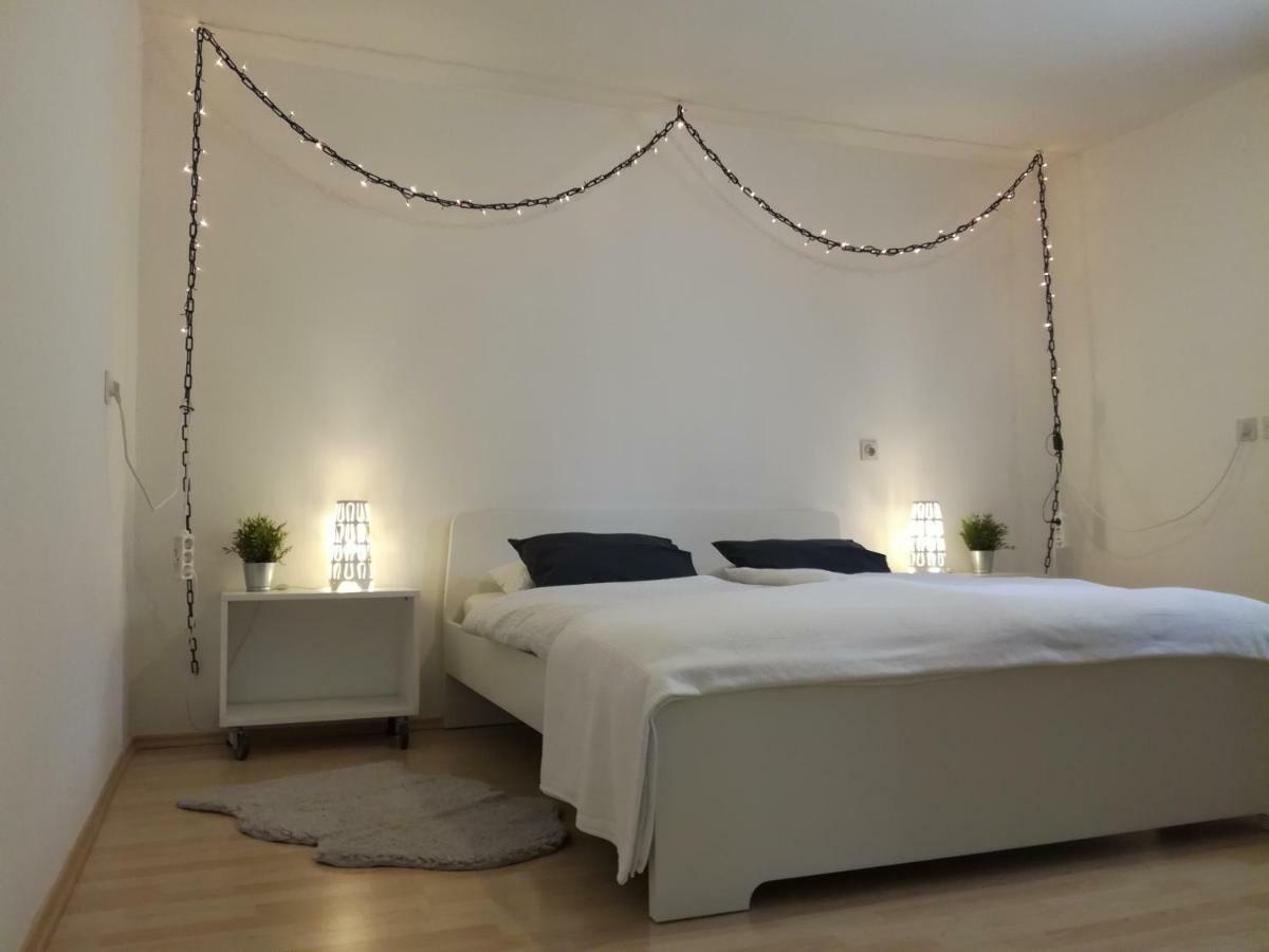 Apartments Garden Загреб Екстериор снимка