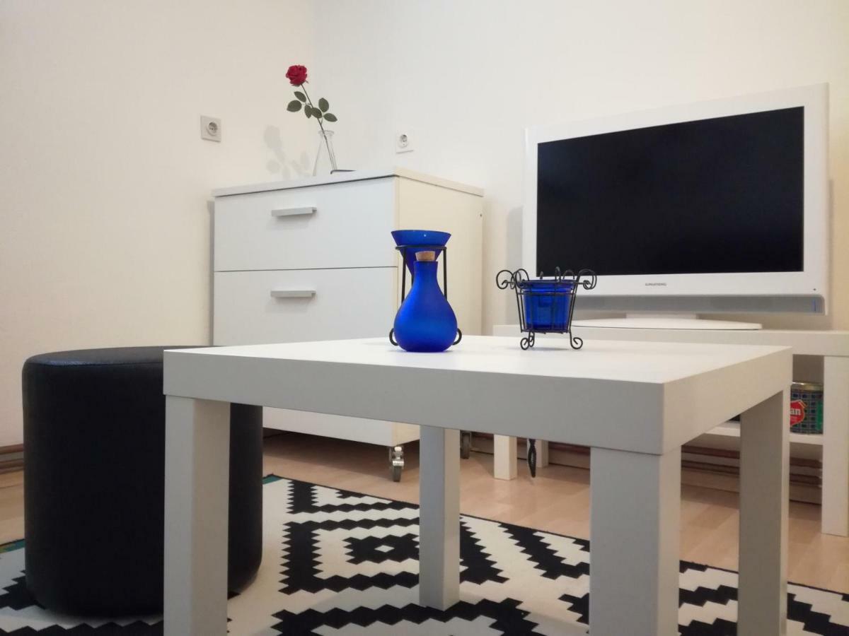 Apartments Garden Загреб Екстериор снимка