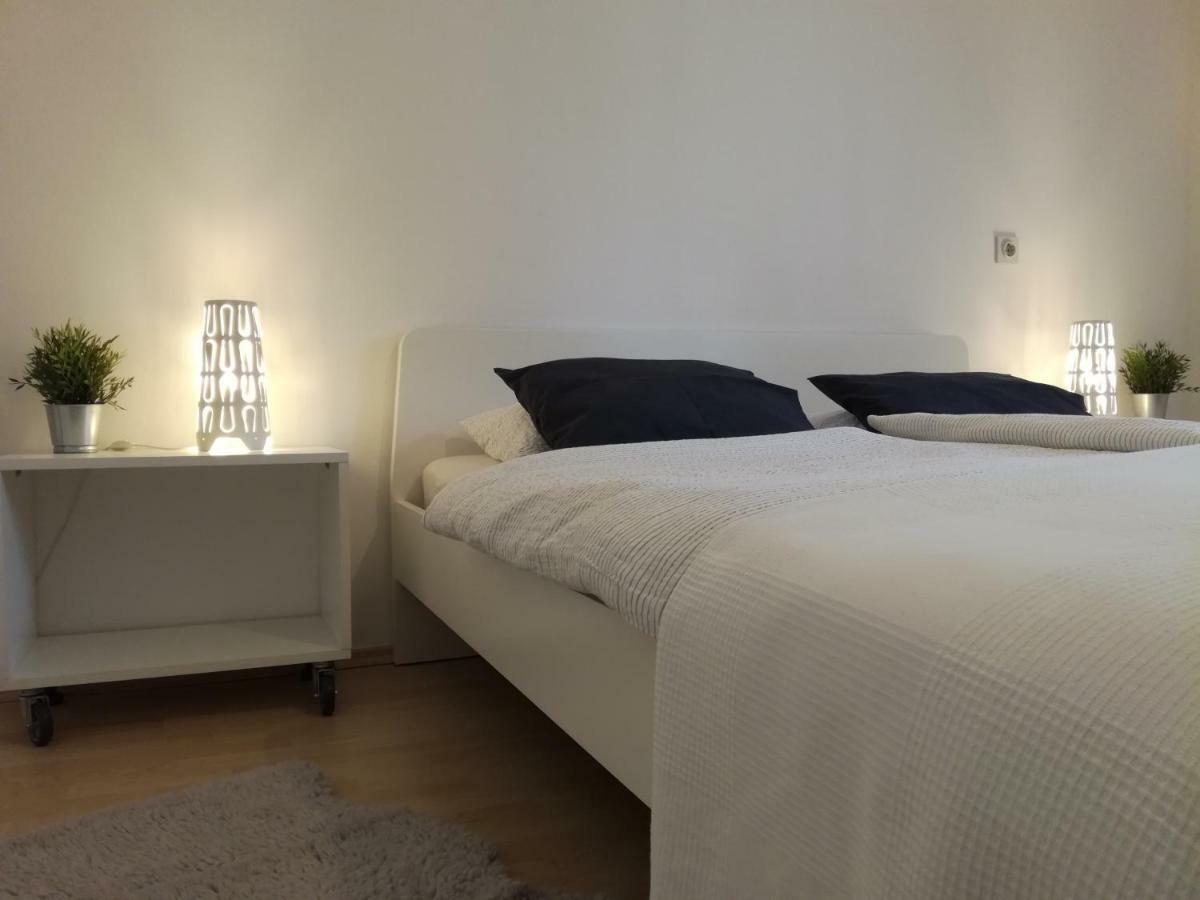 Apartments Garden Загреб Екстериор снимка